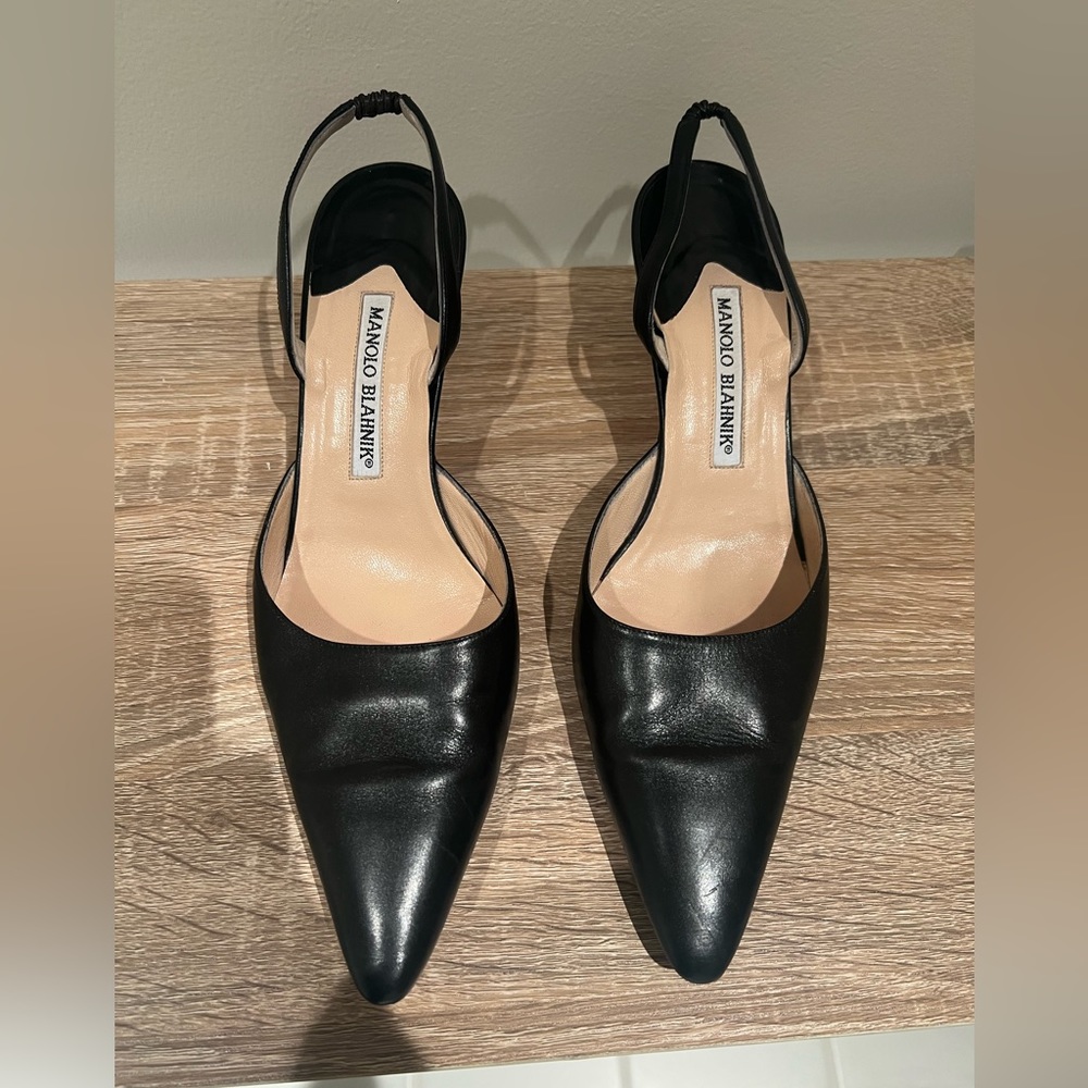 Manolo Blahnik Leather Low-Heel Slingback Pump